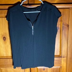 Tahari Women’s Black Short Sleeve Blouse Shirt